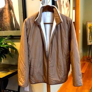 Men’s Gap lightweight, reversible jacket, size large.